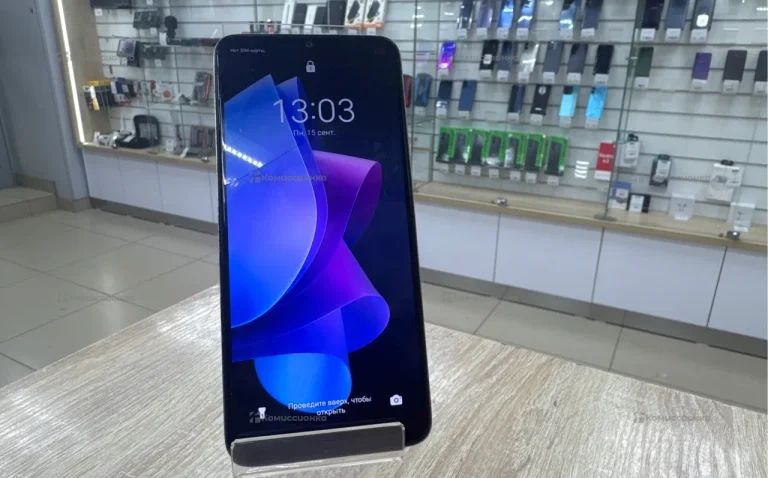 Tecno Spark 10 4/128gb.