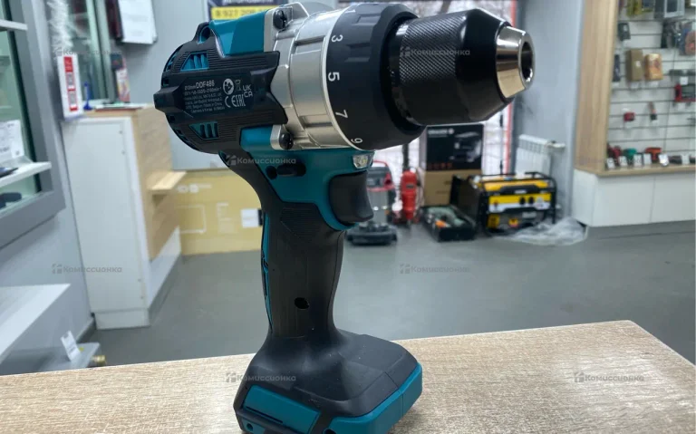 Дрель шуроповерт DDF486.