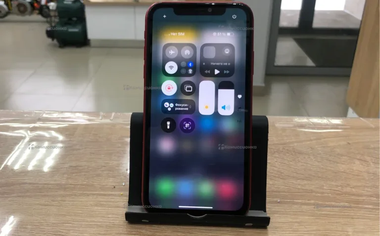 Apple iPhone 11 4/64 ГБ