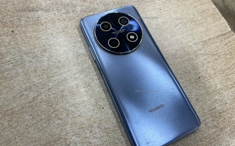 Huawei nova 13i 8/256 ГБ