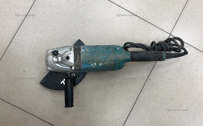 УШМ makita GA9020