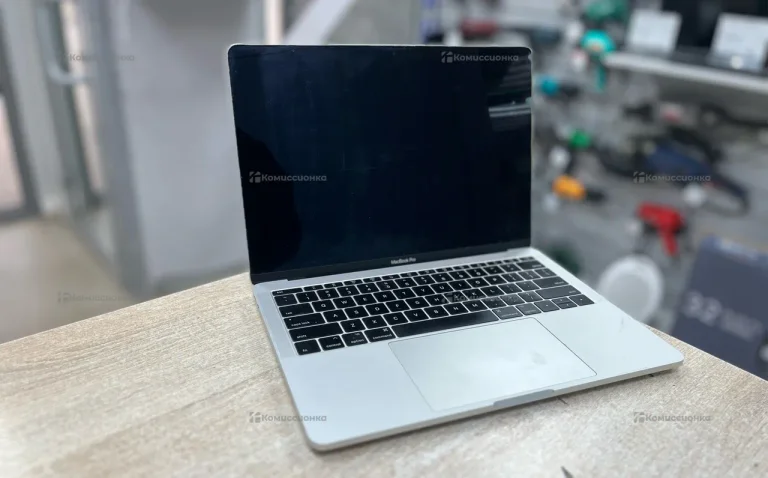 Ноутбук  MacBook Pro 13 2017 i5