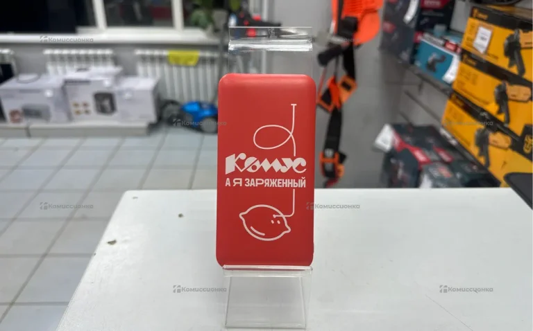 Повербанк красный