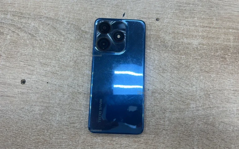 Tecno Spark 10C 4/64 ГБ