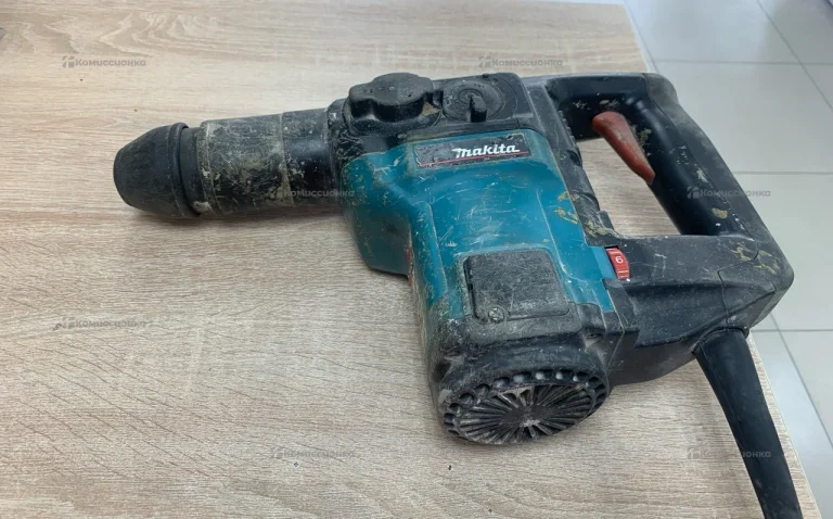 Перфоратор makita HR3000C