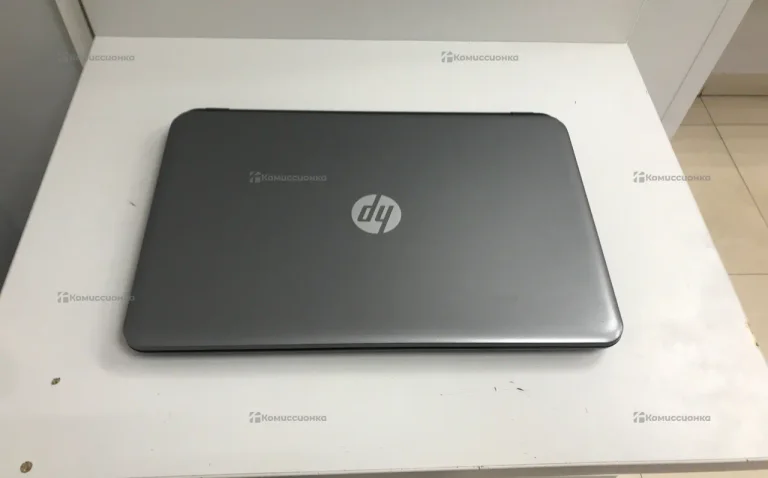 Ноутбук Hp 15-r082sr