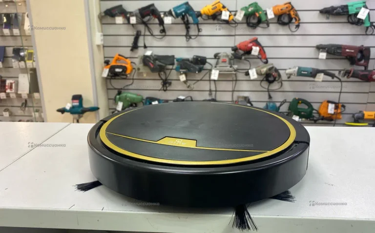 Робот-Пылесос
