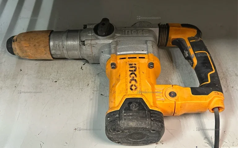 Отбойный молоток INGCO sds-max 1600