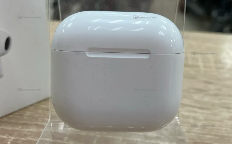 Наушники  AirPods 4