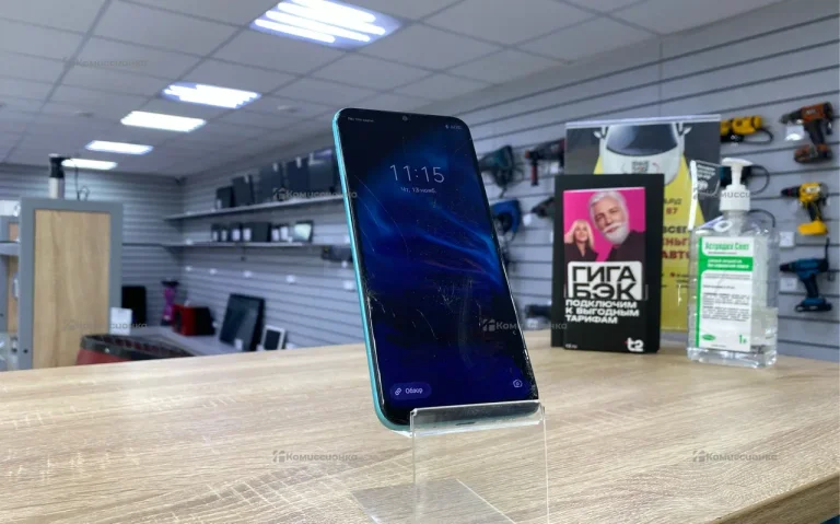 Tecno Spark 8C 4/64 ГБ