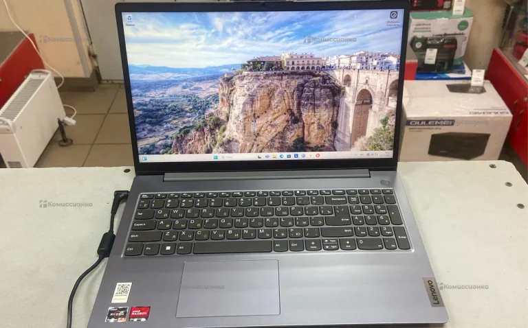 Ноутбук Lenovo v15 g4