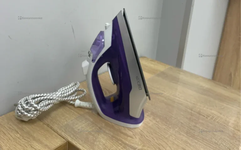 Утюг DEXP NS1600C