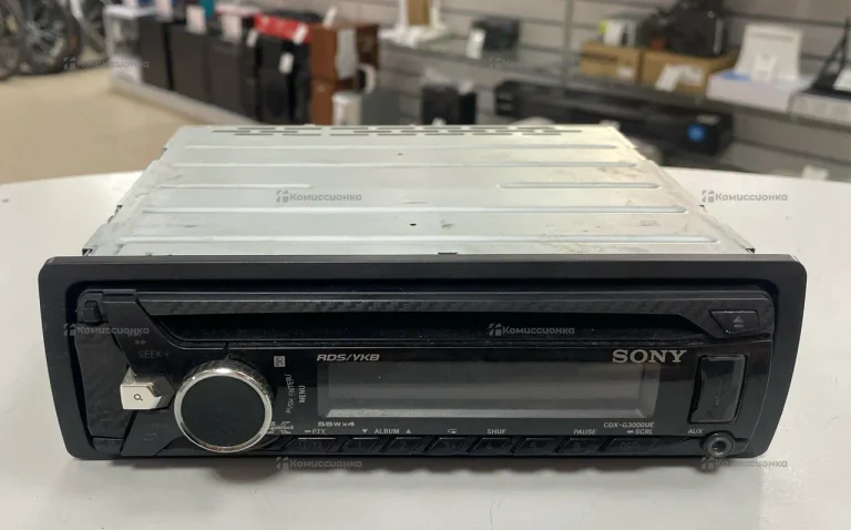 Автомагнитола  Sony CDX-G3000UE