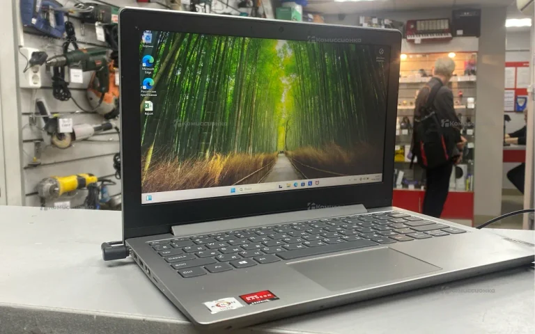 Ноутбук  Lenovo IdeaPad 1
