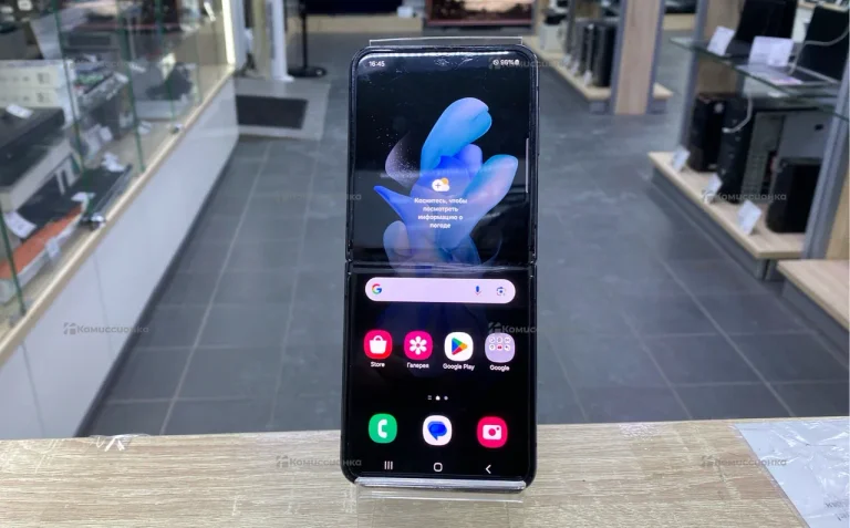 Samsung Galaxy Z Flip4 8/128 ГБ