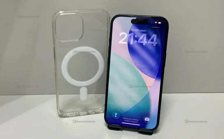 Apple iPhone 15 6/128 ГБ (АКБ 100,65 циклов)