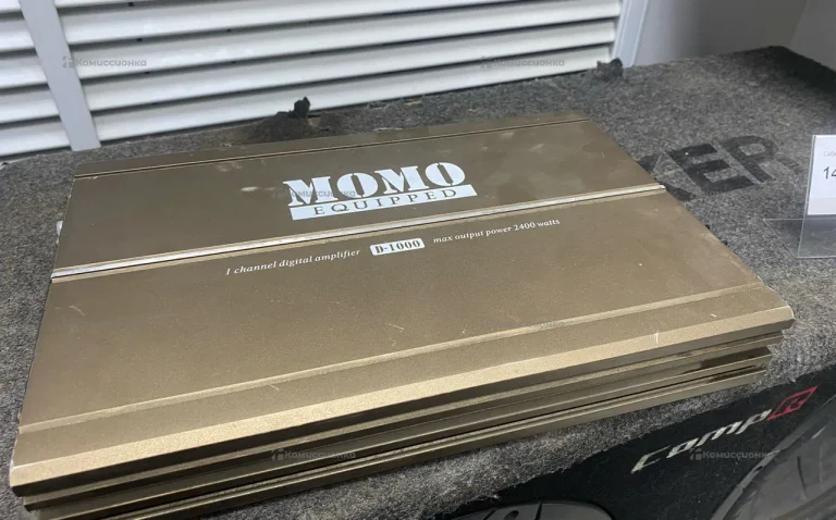 Усилитель  MOMO EQUIPPED D-100 2400W