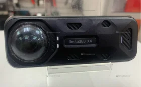 Камера Insta 360 X4
