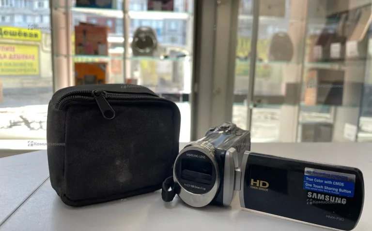 Видеокамера  Samsung hmx-f90