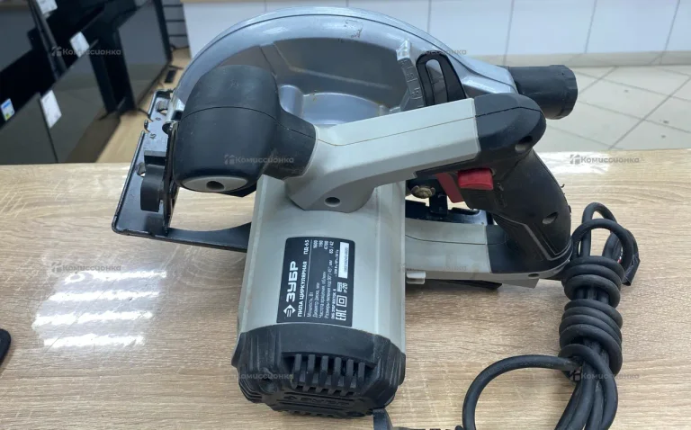 Дисковая пила Зубр ПД-65