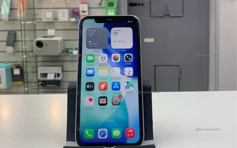 Apple iPhone 11 4/64 ГБ
