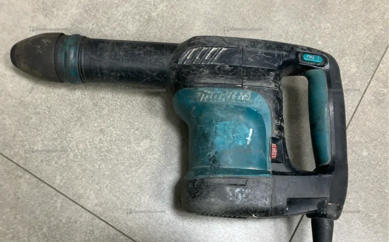 Отбойный молоток makita HM0870C