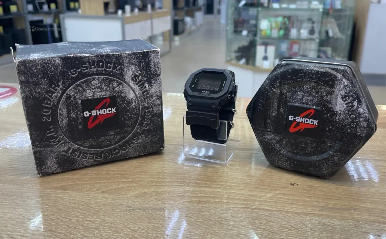 Часы  G-Shock DW-5600BBN