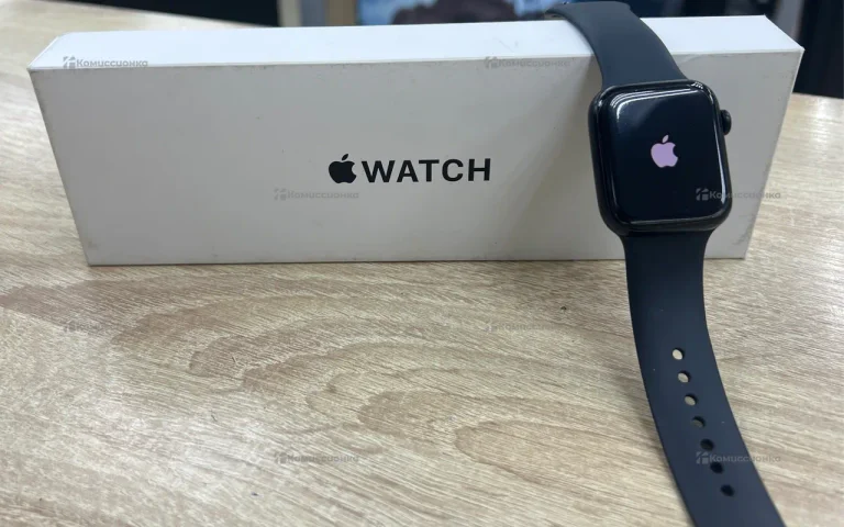 Часы  Apple Watch SE (Gen2) 44mm