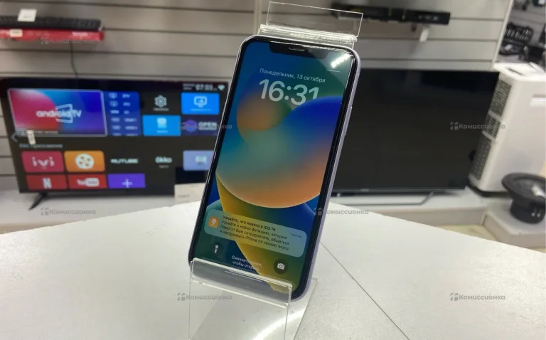 Apple iPhone 11 64 ГБ