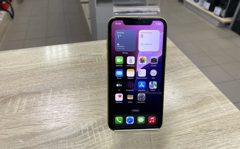Apple iPhone XR 3/64 ГБ