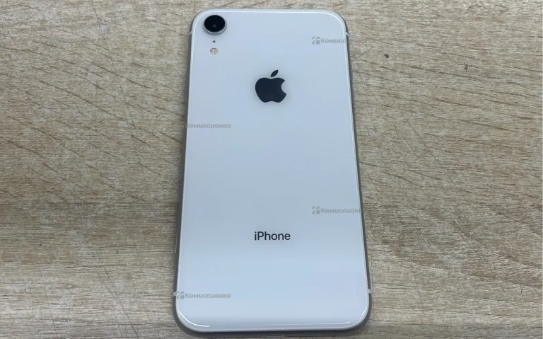 Apple iPhone XR 3/128 ГБ