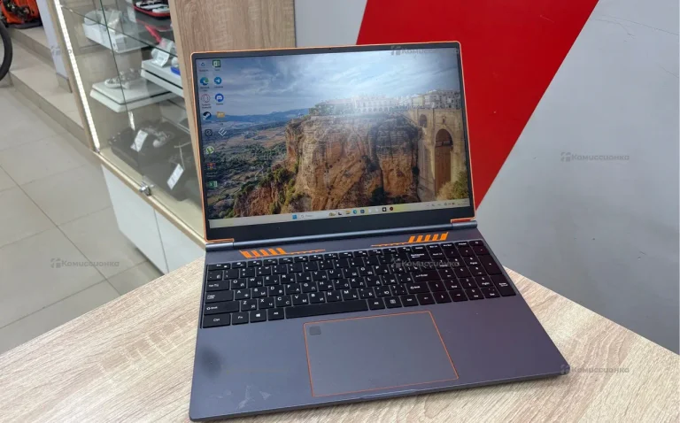 Ноутбук expecomp zet s16