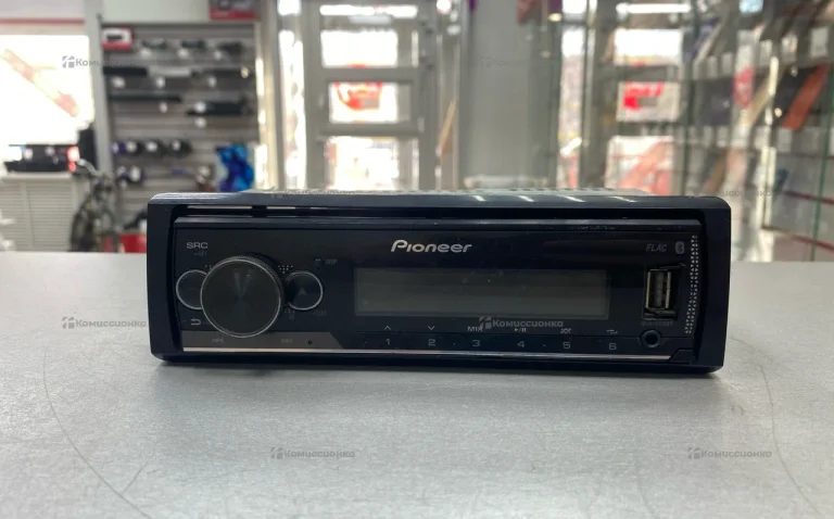 Автомагнитола Pionner MVH-510BT