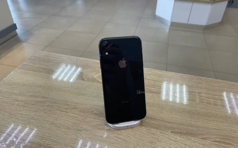 Apple iPhone XR 64Gb