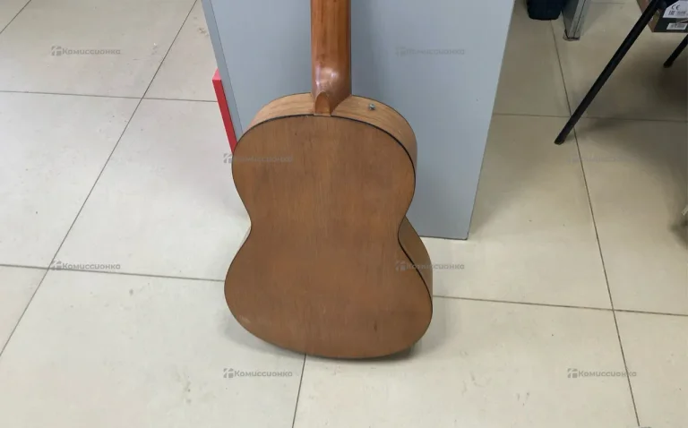 Гитара yamaha c40m