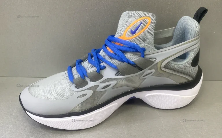 Кроссовки Nike 43p Signal