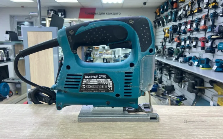 Электролобзик makita 4329