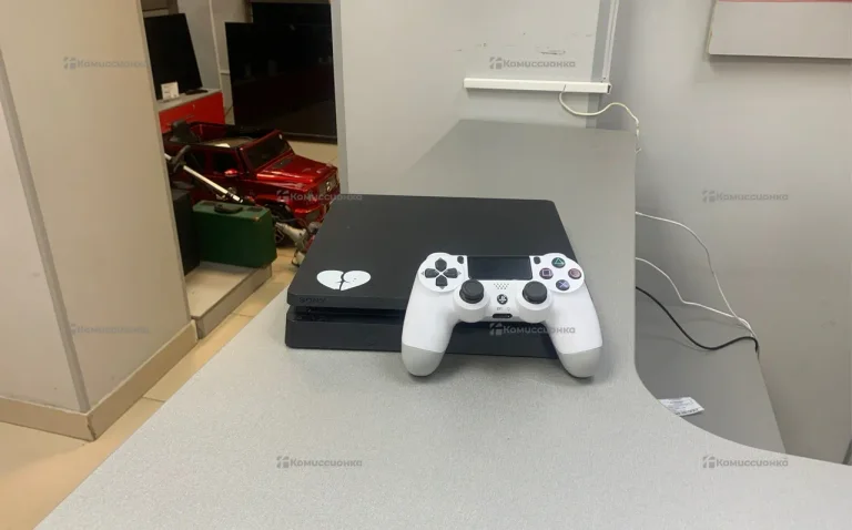 Приставка PS4. Slim 1 TB