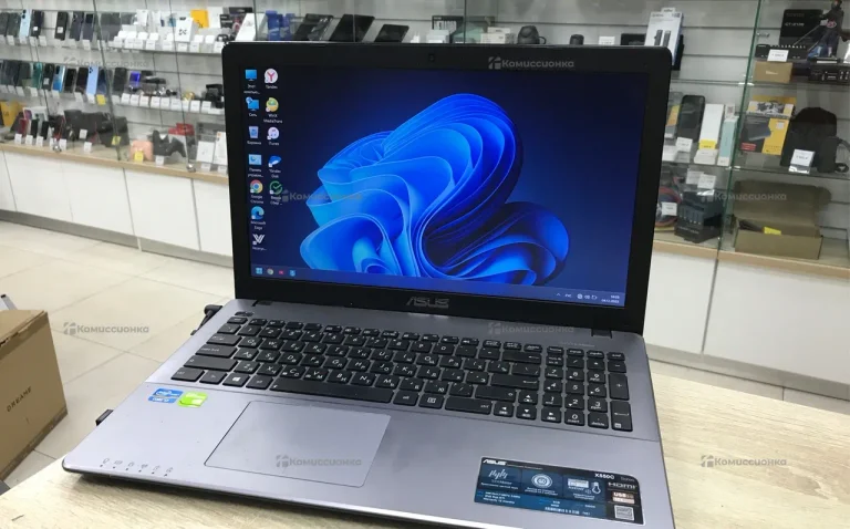 Ноутбук  Asus X550C