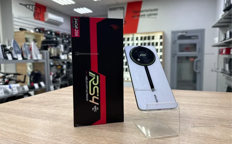 Itel RS4 12/256 ГБ