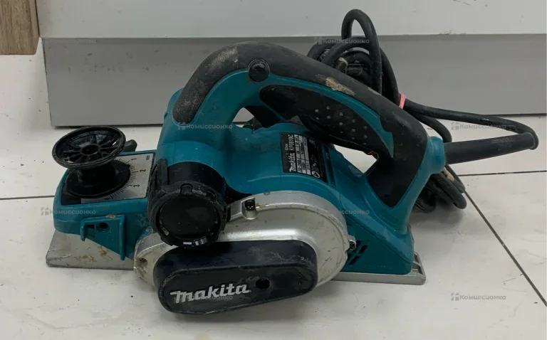 Электрорубанок makita KP0810C