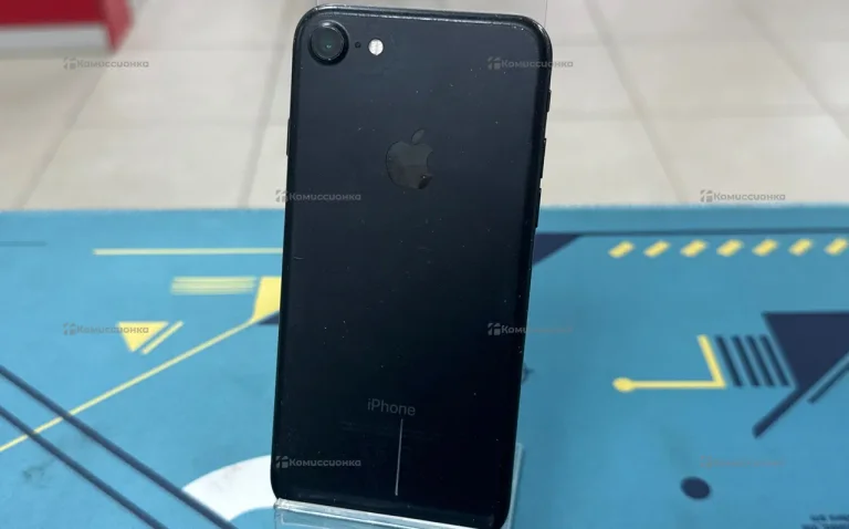 Apple iPhone 7 2/32 ГБ