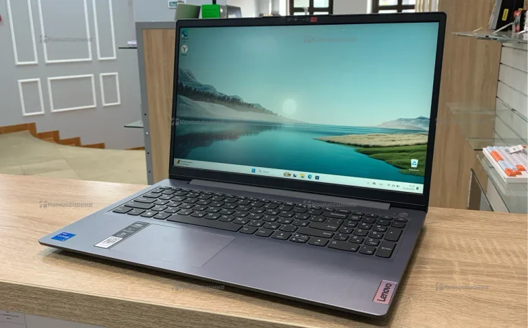Ноутбук  Lenovo ideapad 3 15iau7