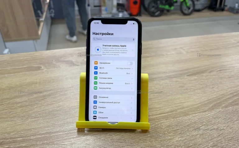 Apple iPhone XR 3/128 ГБ