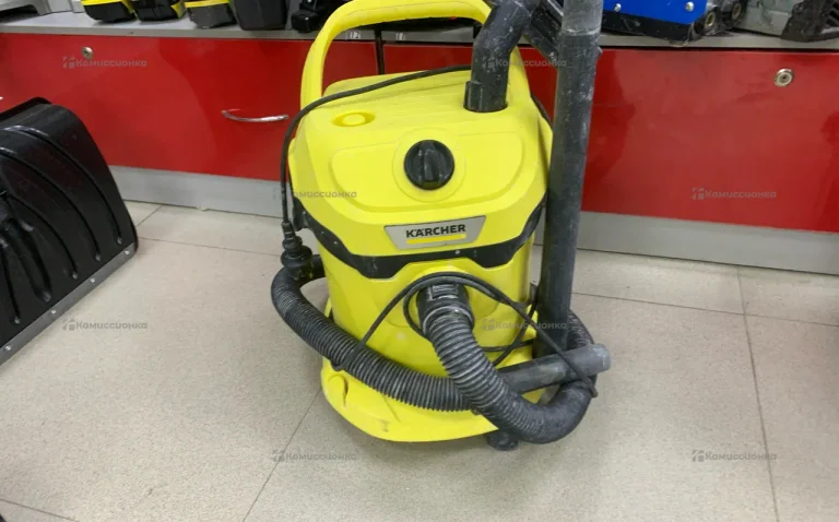 Пылесос  Karcher WD2 plus
