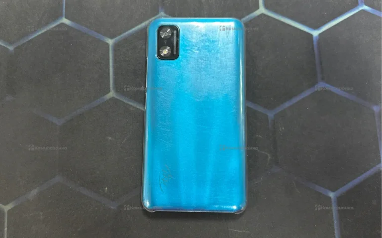 Itel A17 1/16 ГБ
