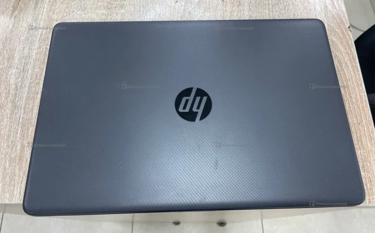Ноутбук HP 255 G8