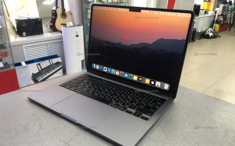 Ноутбук Macbook Air A3113