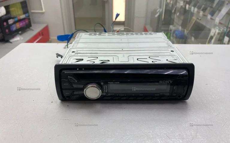 Автомагнитола  Sony gt570ue