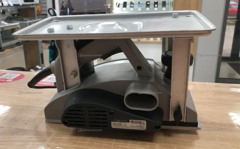 Электрорубанок Интерскол Р-82/710